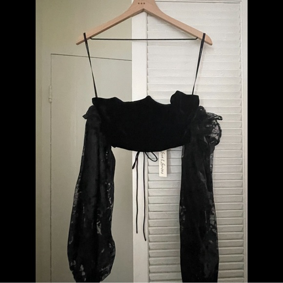 For Love & Lemons Regina Crop Top - Picture 3 of 5